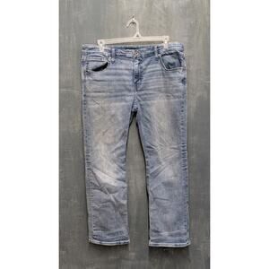 BKE Buckle Denim Jeans Jake Straight Leg Light Wash Blue Mens Size 40 32